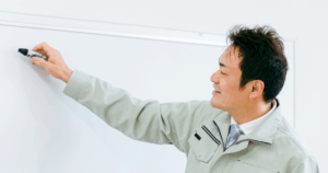 労働災害を防止する職長教育カリキュラムとは｜現場で役立つ内容をわかりやすく解説のアイキャッチ画像です。