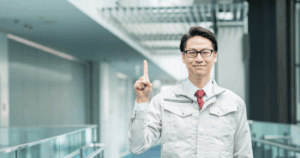 建設業の職長が担う安全管理の役割と責任とは？現場を守る指導・判断ポイントを解説のアイキャッチ画像です。