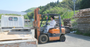 フォークリフト|大型特殊免許持ちの受講時間は何時間?31時間との違いを解説